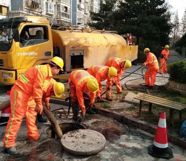 新城镇市政管道清淤